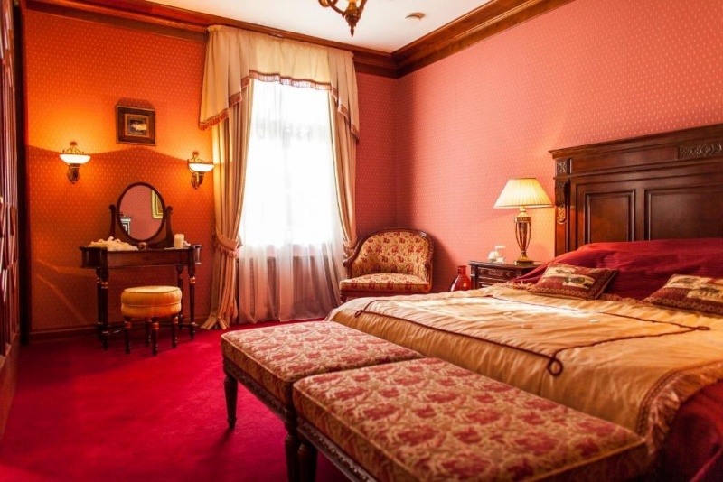 Rubīna nakšņošana ar SPA centra apmeklējumu "TB Palace Hotel & SPA"