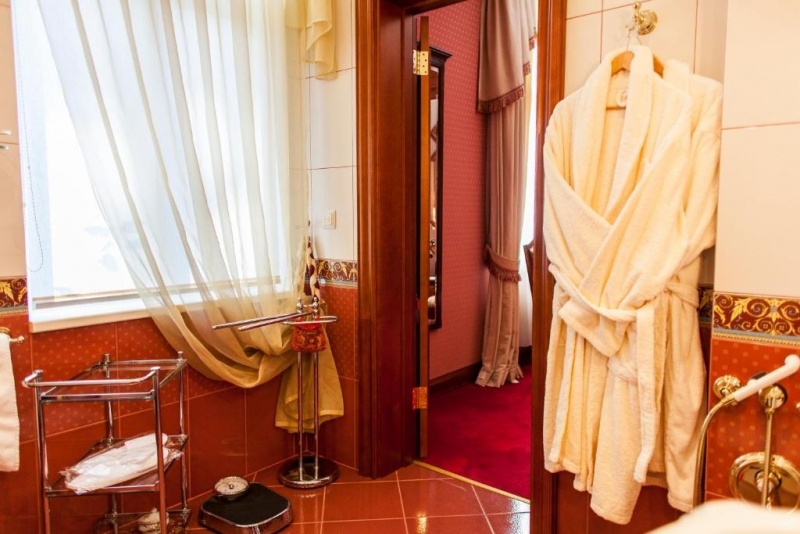 Rubīna nakšņošana ar SPA centra apmeklējumu "TB Palace Hotel & SPA"