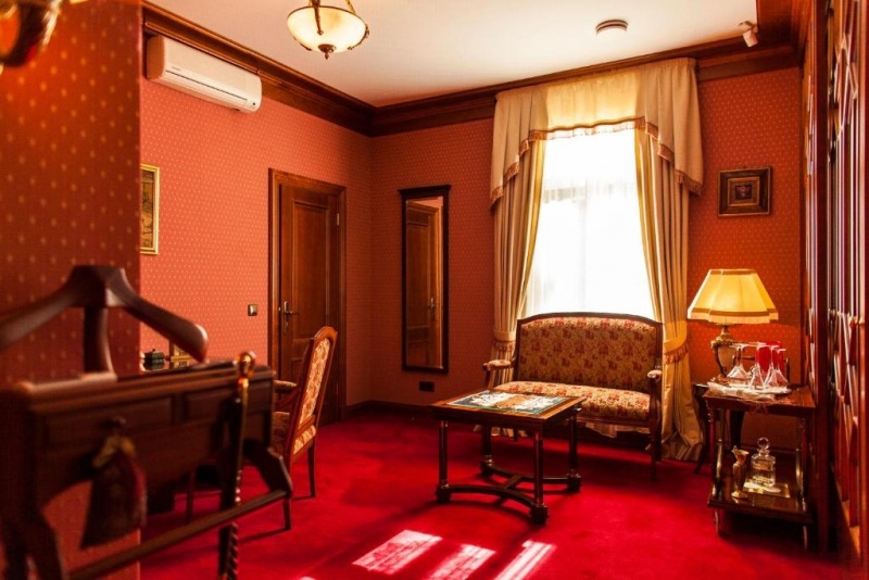 Rubīna nakšņošana ar SPA centra apmeklējumu "TB Palace Hotel & SPA"