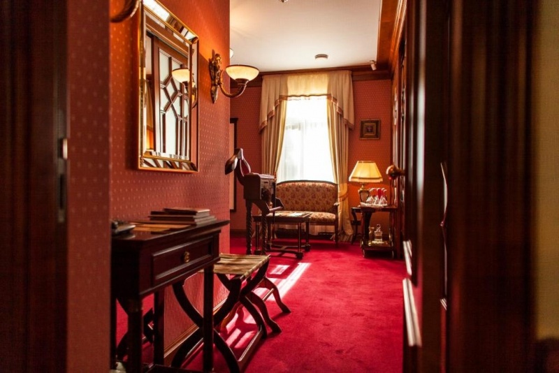 Rubīna nakšņošana ar SPA centra apmeklējumu "TB Palace Hotel & SPA"