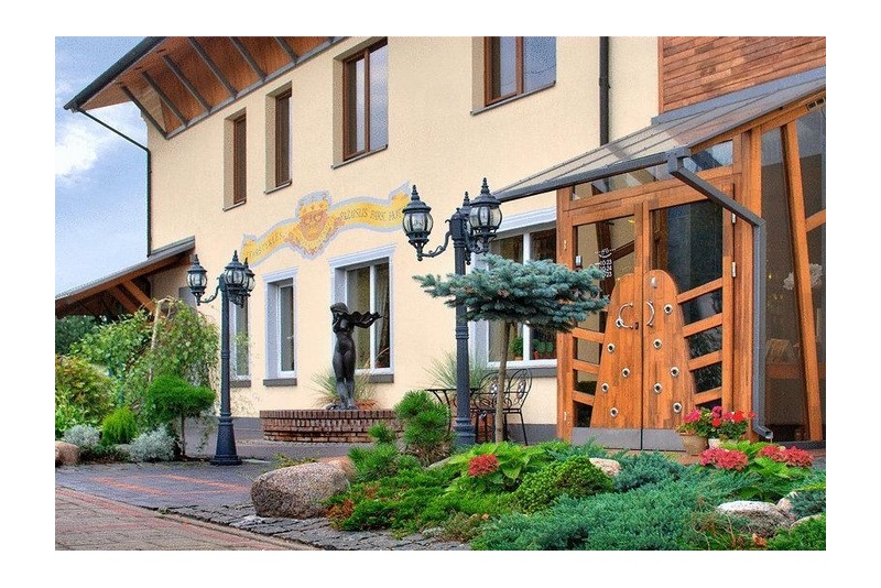 Романтический отдых с джакузи + ужин в Pažaislis Park Hotel