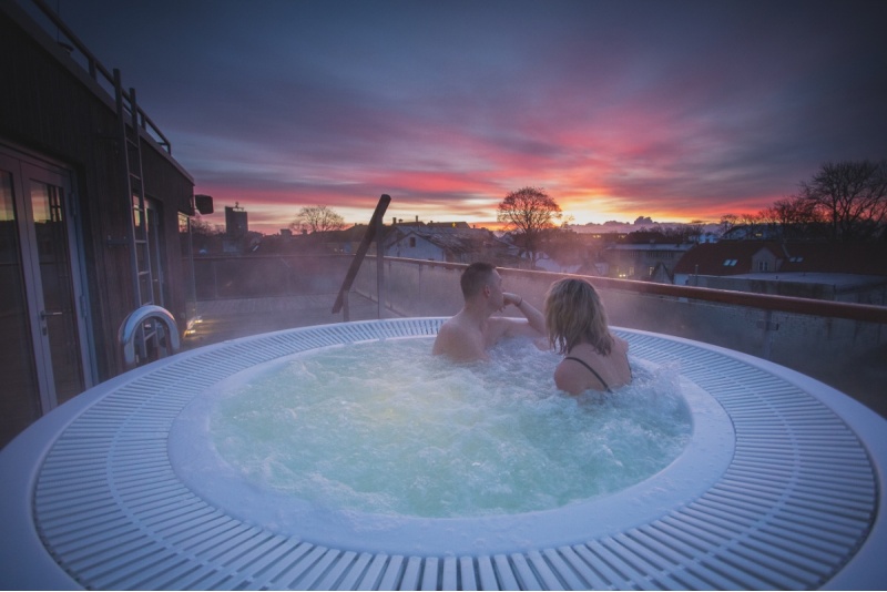 Роскошный спа-отдых с массажем и ужином в Johan Spa Hotell в Курессааре