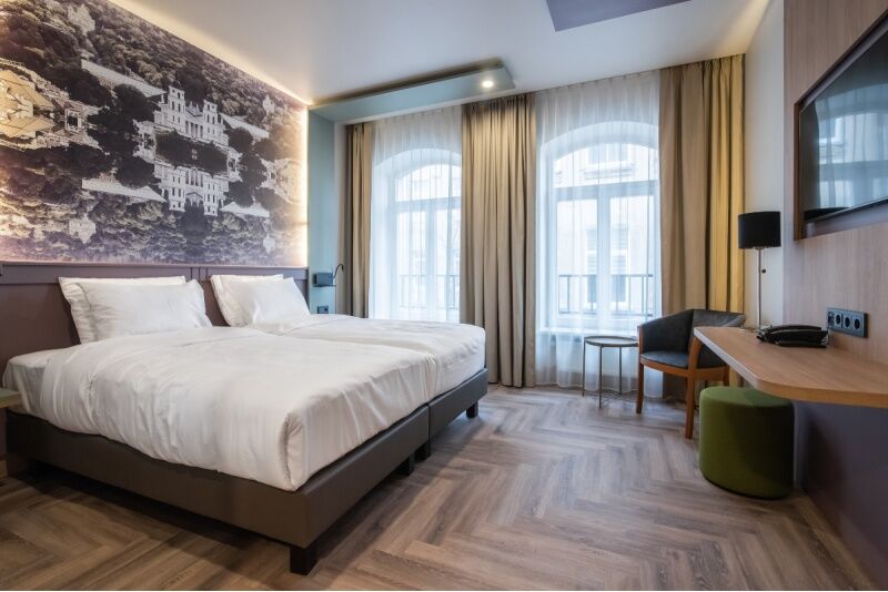Romantiska gulta un brokastis diviem Viļņas vecpilsētā