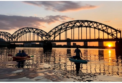 Romantisks randiņš Daugavā no "Advaita Adventures"