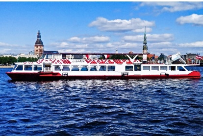"Панорамный круиз по Риге" - поездка на теплоходе «Liepaja» или «Jelgava» по Риге