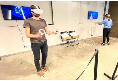 Virtuālās realitātes izklaide 2 personām no GUNSnLASERS