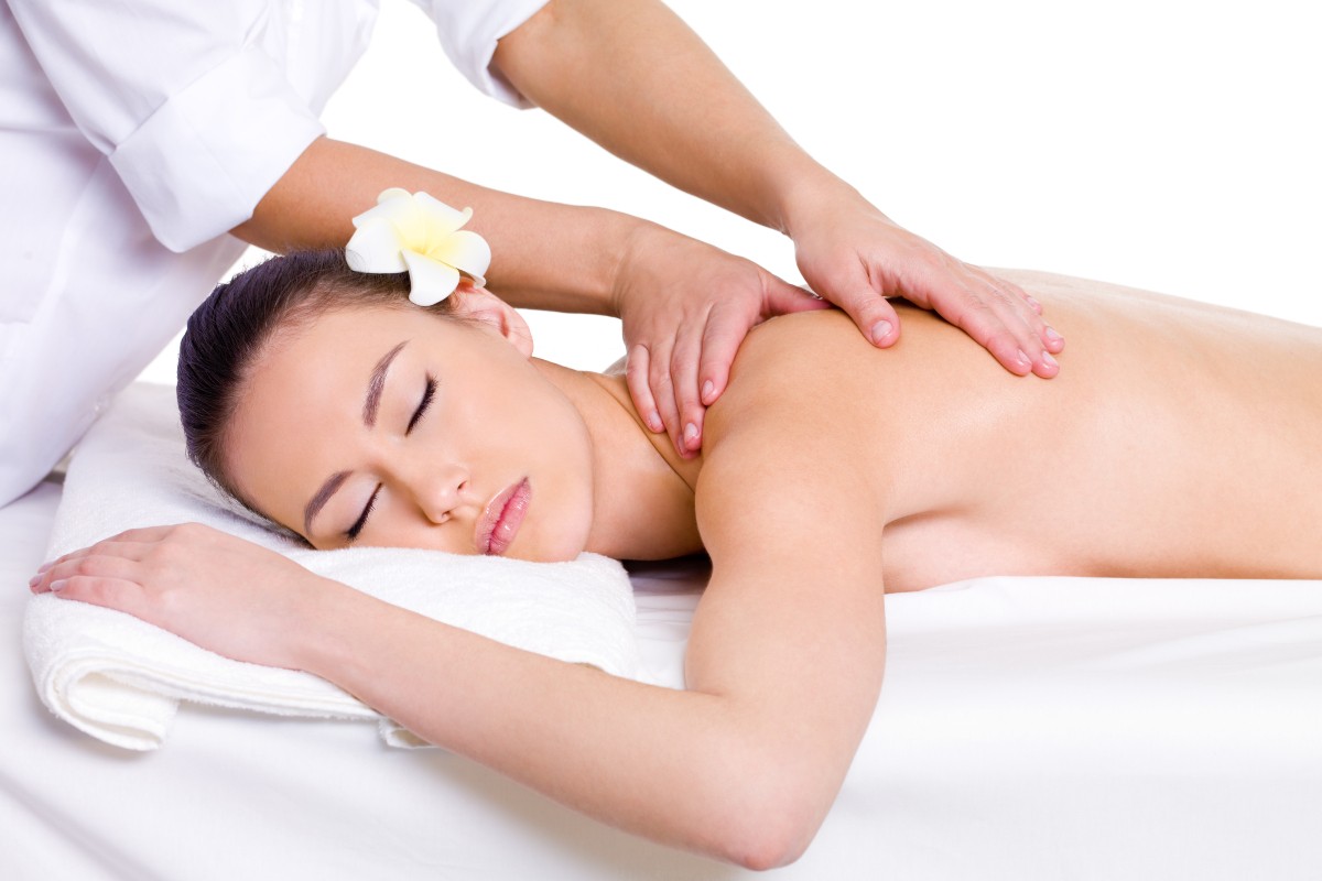 Masseur massage. Массаж. Классический лечебный массаж. Релакс массаж. Релакс массаж для женщин.
