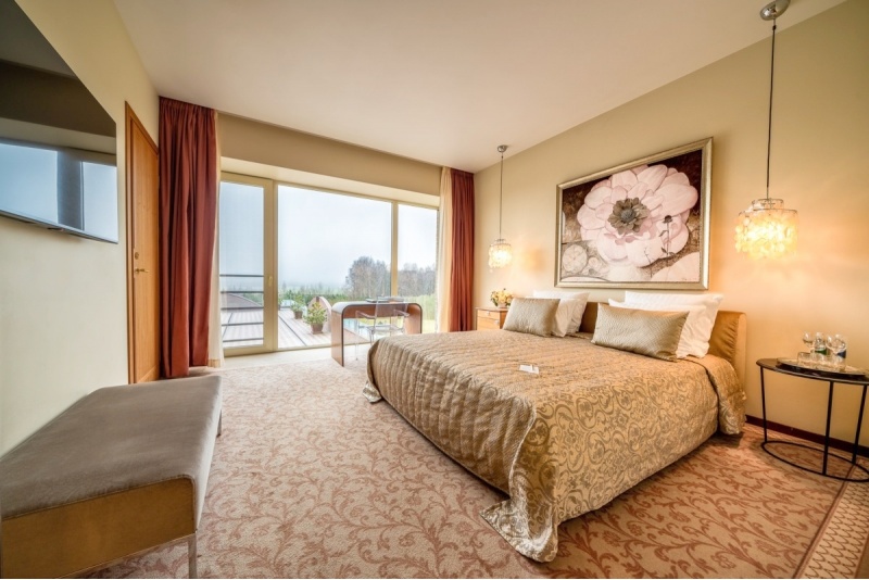 Романтическая ночёвка со SPA в отеле «Harmony Park»