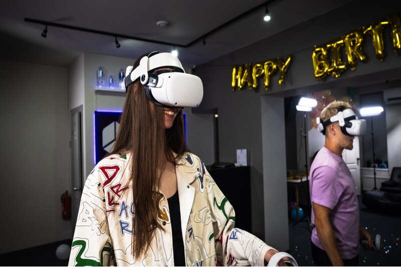 Развлечение виртуальной реальности "VR Room" на 2 персоны
