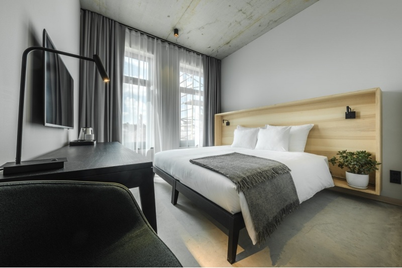 Ночёвка и освежающие напитки в отеле „OTTO Hotel & Sun“