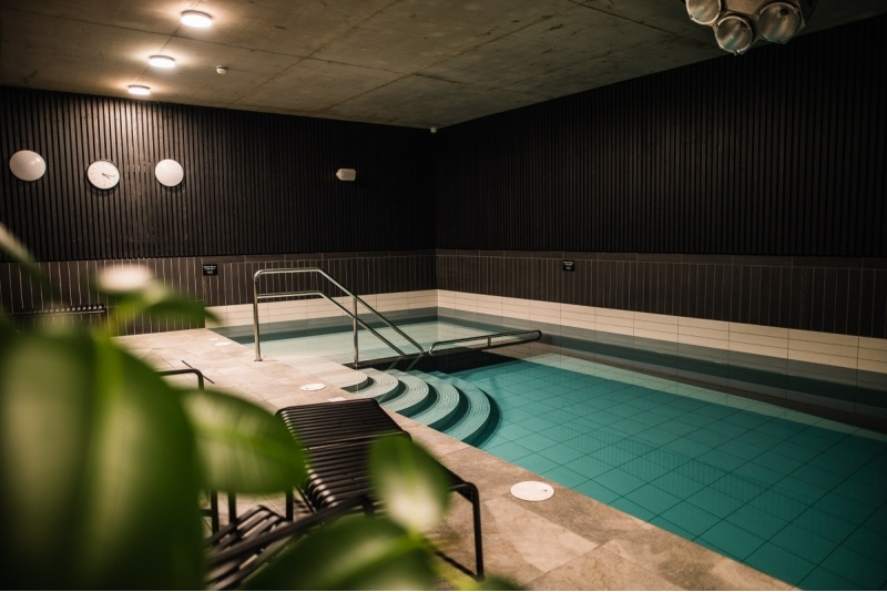 Ночёвка и освежающие напитки в отеле „OTTO Hotel & Sun“