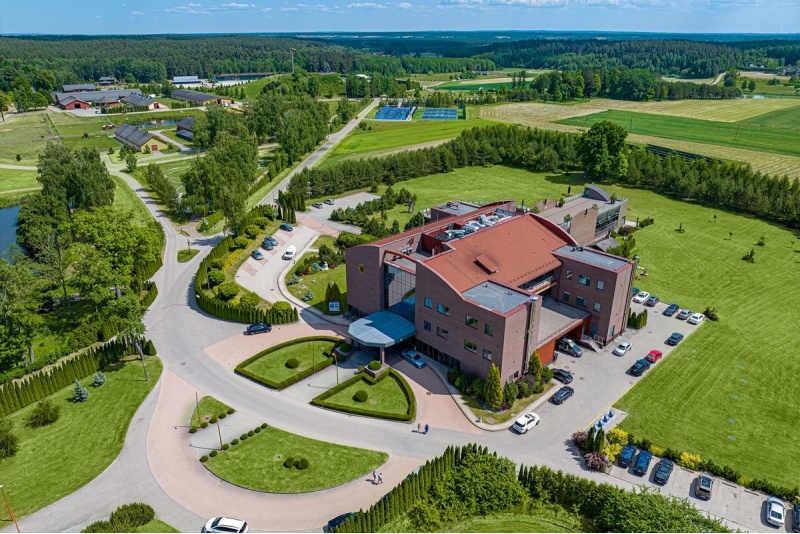 Neierobežots apmeklējums ūdens un pirts zonā „Harmony Park“