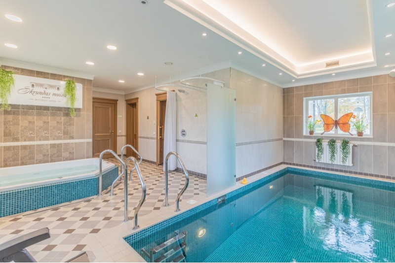 Ночь в отеле усадьбы Скрунда с индивидуальным посещением SPA