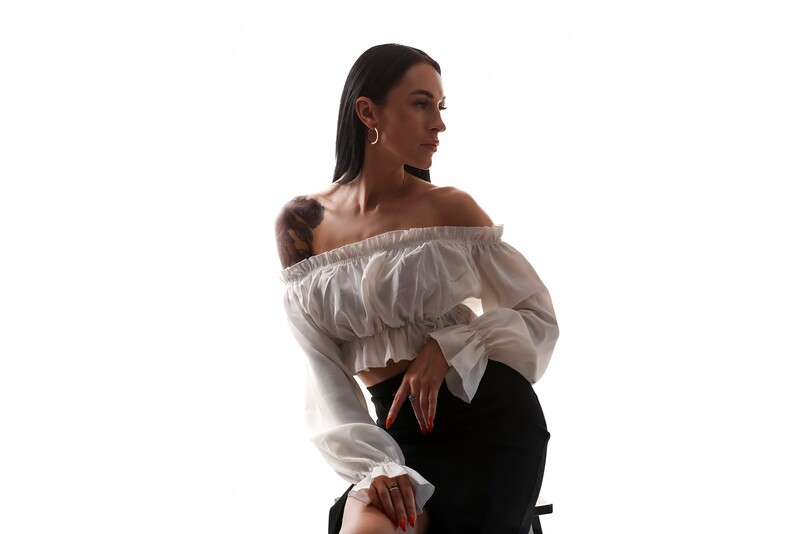 Фотосессия + макияж и прическа в фотостудии "Yeko Photo Studio" в Риге