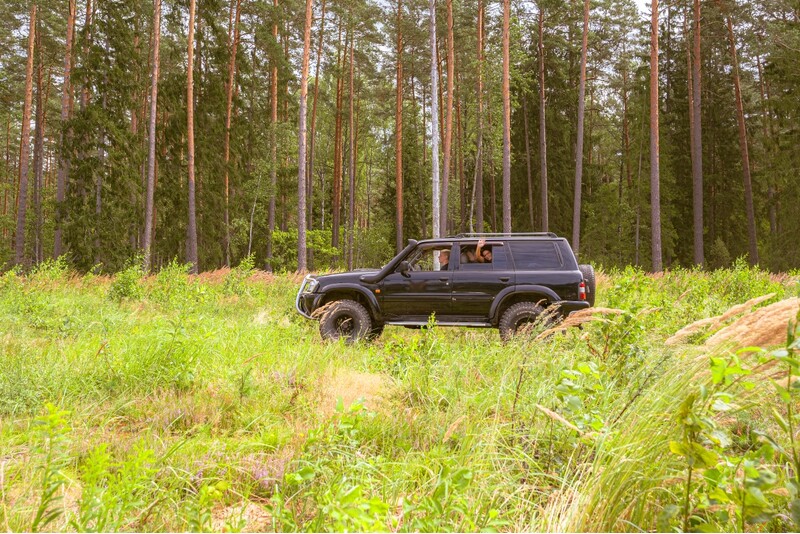 Обучение внедорожному вождению — индивидуальный однодневный курс от "4x4 Centrs"