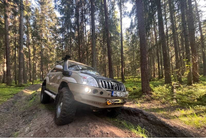 Обучение внедорожному вождению — индивидуальный однодневный курс от "4x4 Centrs"