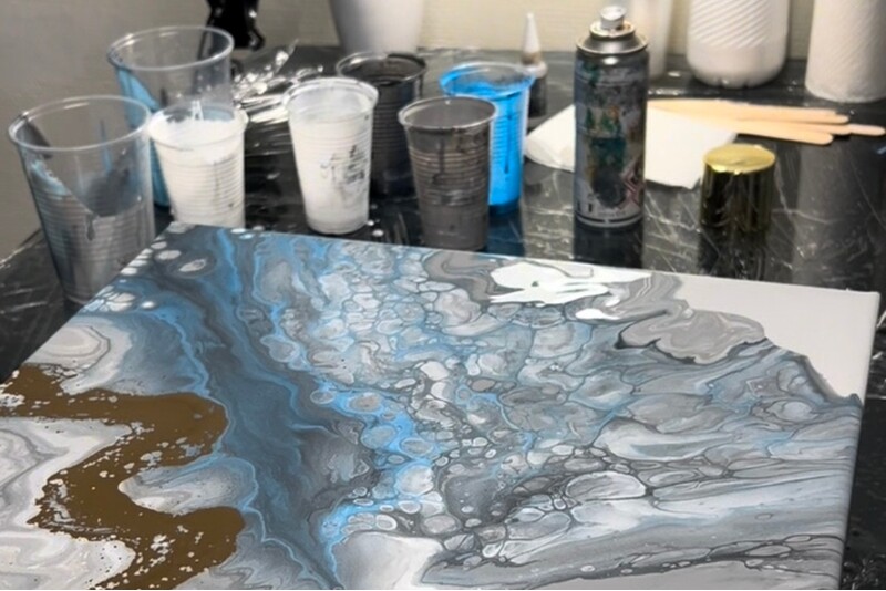 Glezna  FLUID ART tehnikā – meistarklase 1 personai