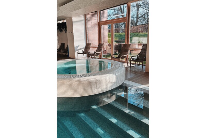 Чек отеля «MANA Suites & Sea» в Паланге