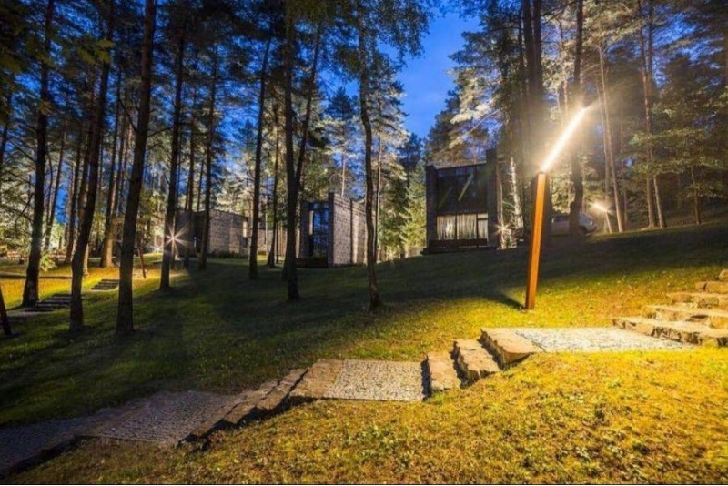 Ночь с ужином для семьи в «TonyResort»