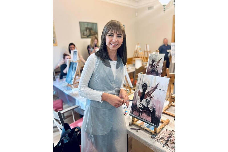 Рисование на холстах в творческой мастерской "Art&Wine"