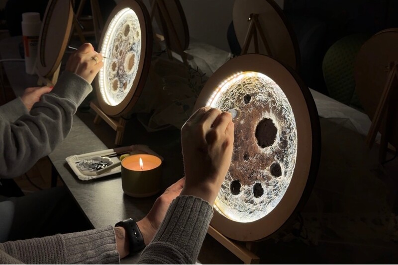 Мастер-класс по изготовлению лампы „Moon Lamp“