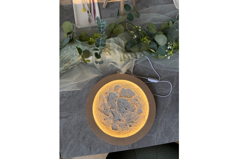 Мастер-класс по изготовлению лампы „Moon Lamp“