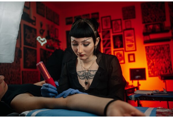Подарочная карта профессиональной студии татуировки и пирсинга «VEAN TATTOO»