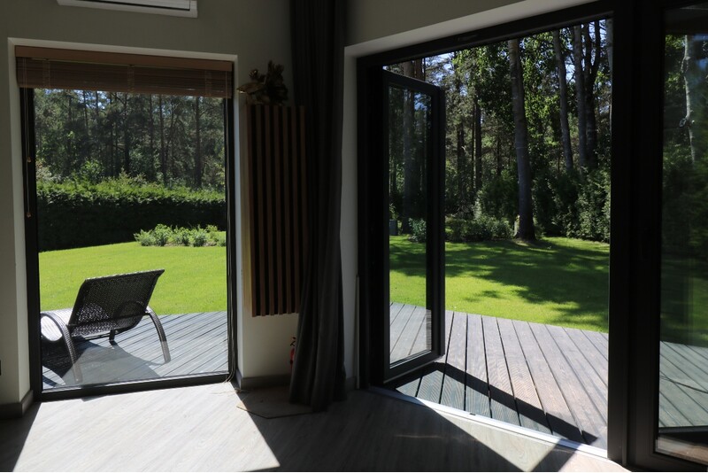 Mierpilna atpūta piejūras namiņā  „Serenity Coast“ Lapmežciemā