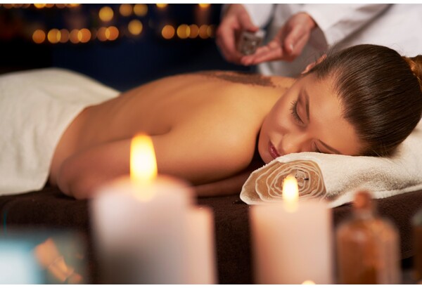 Relaksējoša ķermeņa + galvas masāža salonā „Green SPA”