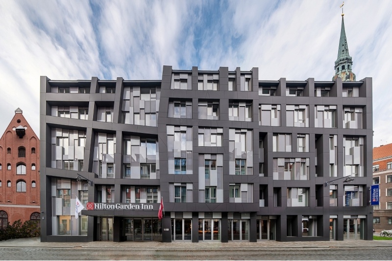 Романтическая ночёвка с полным питанием в „Hilton Garden Inn Riga Old Town“ в Старой Риге