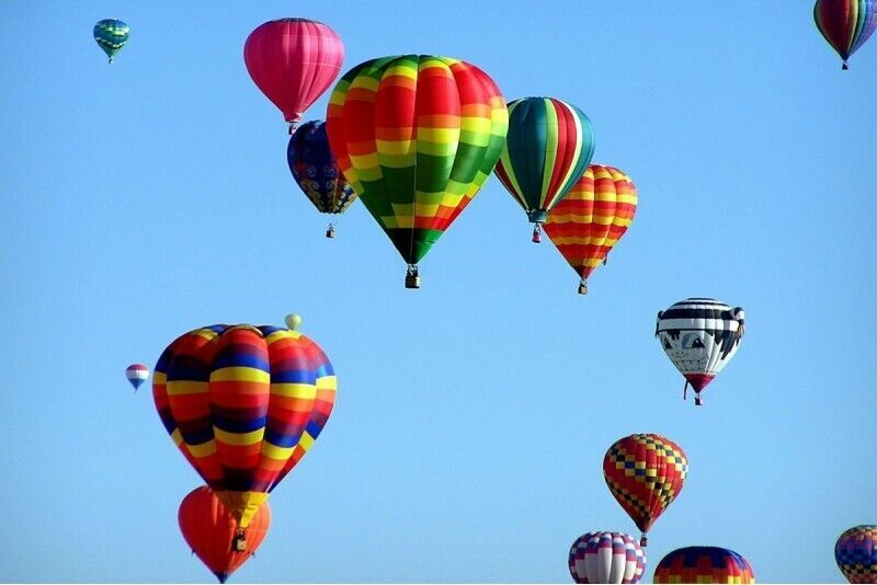 Aizraujošs lidojums ar gaisa balonu Saldū