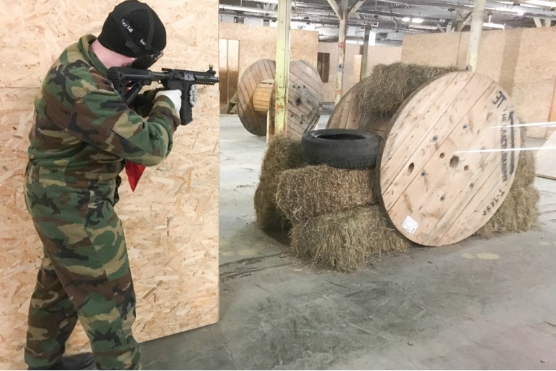 Игра в пейнтбол открытый от "GUNSnLASERS" в Риге