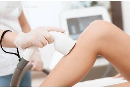 Процедура лазерной эпиляции голеней до колена у женщин