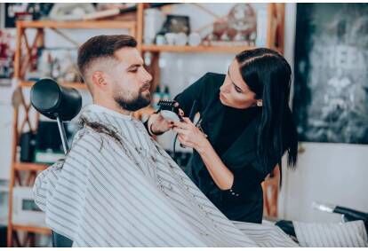 Комбинированное  предложение для  мужчины - стрижка  и коррекция бороды в Елгаве