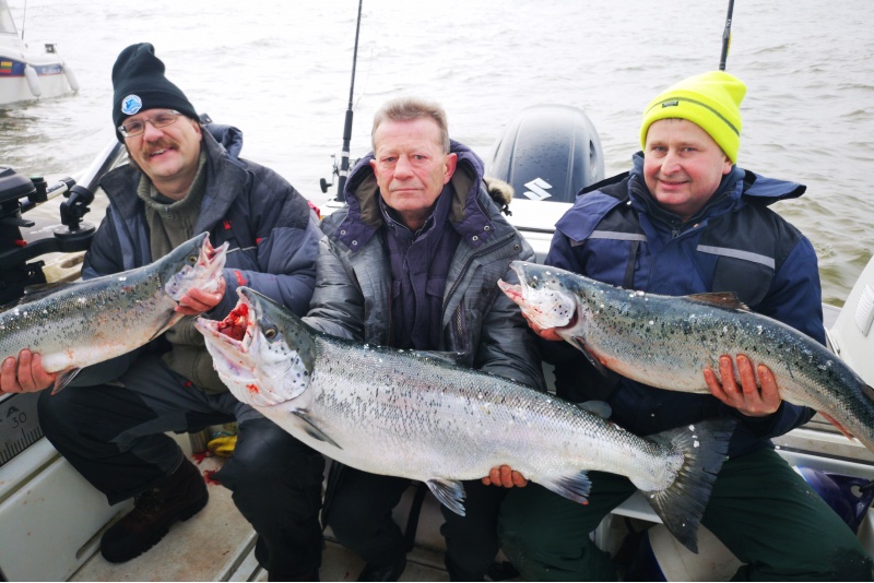 Рыбалка на лосося с гидом в Балтийском море