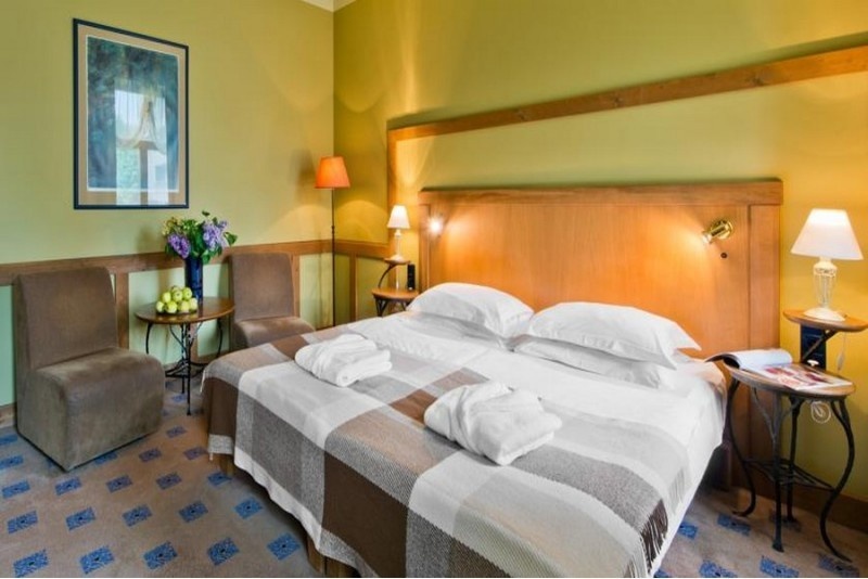 Gultasvieta ar brokastīm un spa viesnīcā "Best Baltic Druskininkai Central".