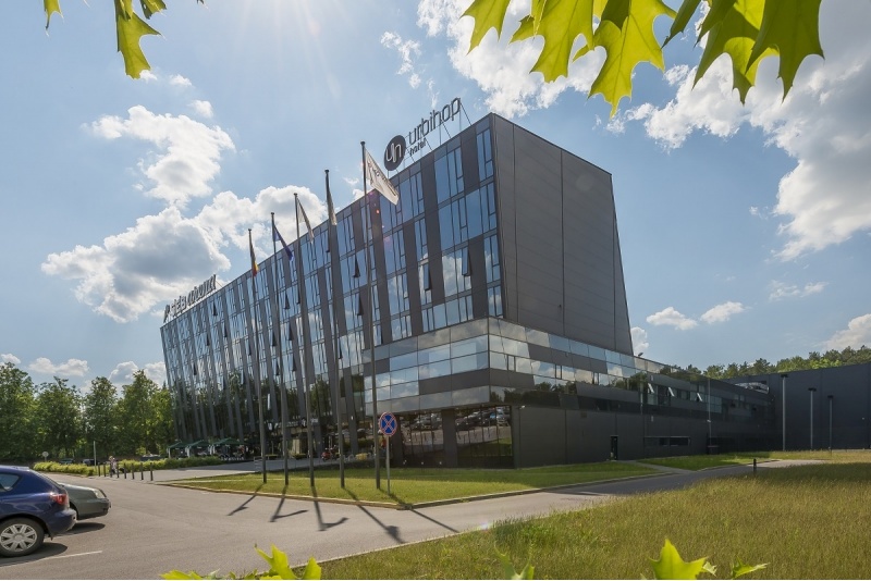 Ночлег с завтраком и ужином в отеле «Urbihop Hotel» в Вильнюсе